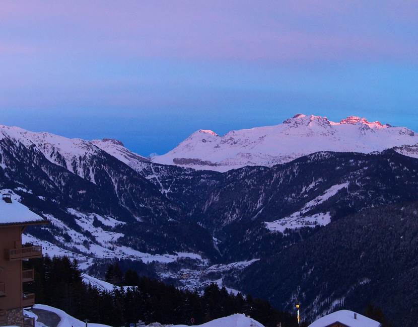 Vue sur Mont Blanc et montagne