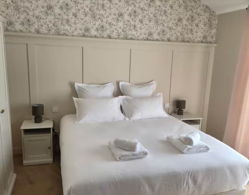 Chambre double climatisée – Plouarzel – bord d