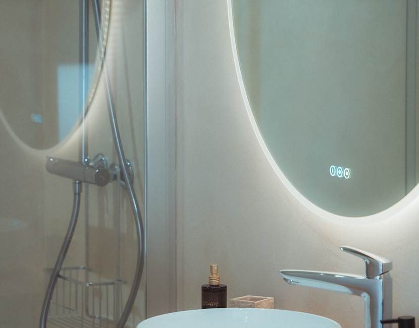 MAISON-BALAS-Suite-Terrassa-Lavabo