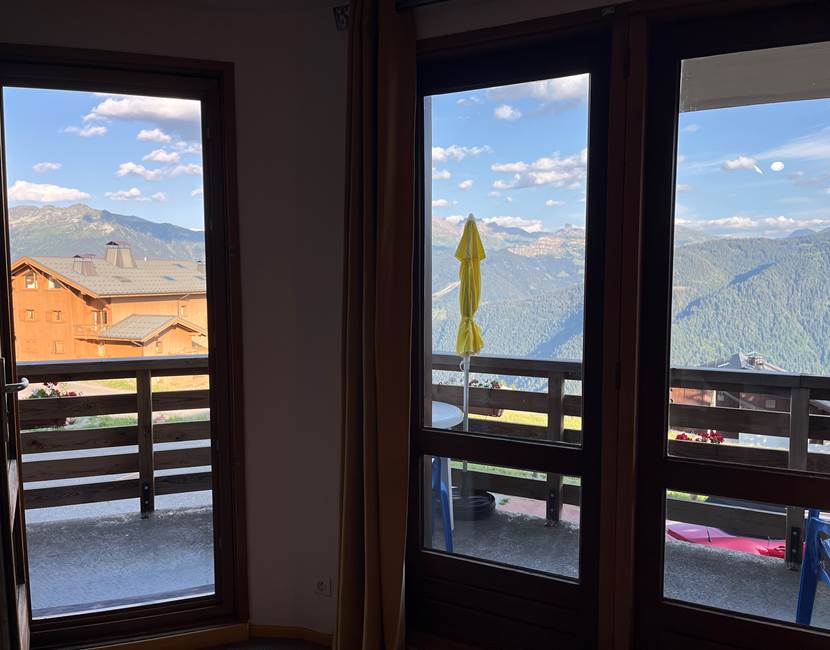 Vue de son canapé