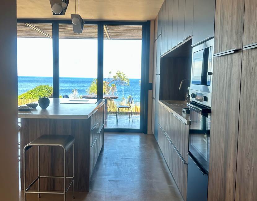 CUISINE AVEC VUE MER