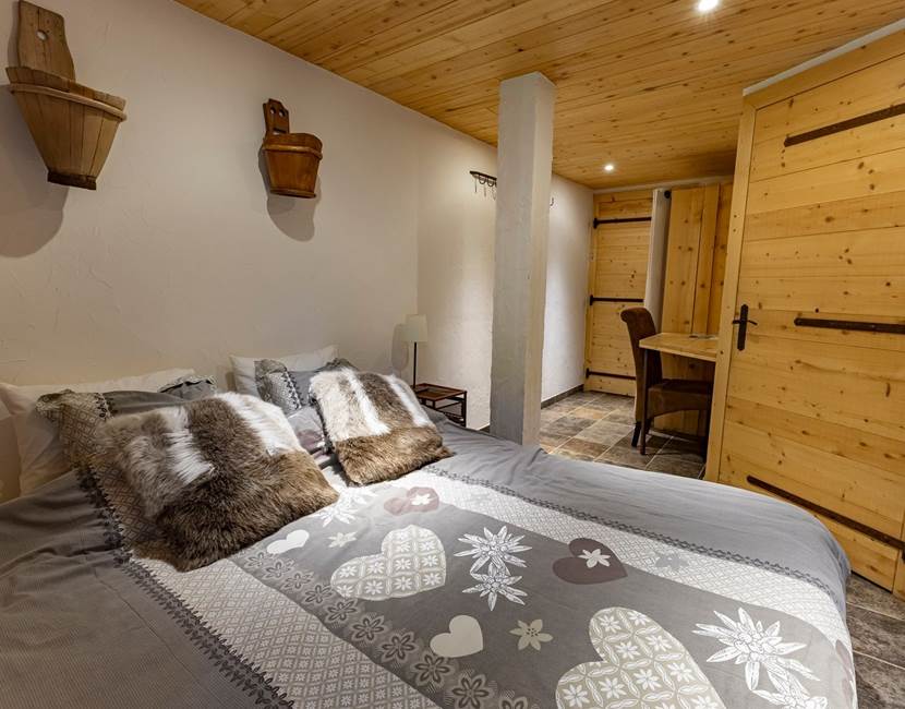 La chambre : Thème la chèvrerie