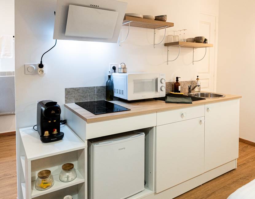 Kitchenette : coin cuisine équipée pour vos repas