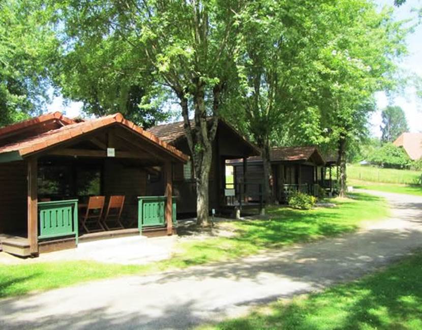 camping-les-etoiles-chalet