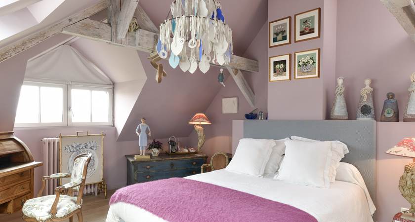 chambre-mansardee-spacieuse-lumineuse-couple-sejour-honfleur-calvados