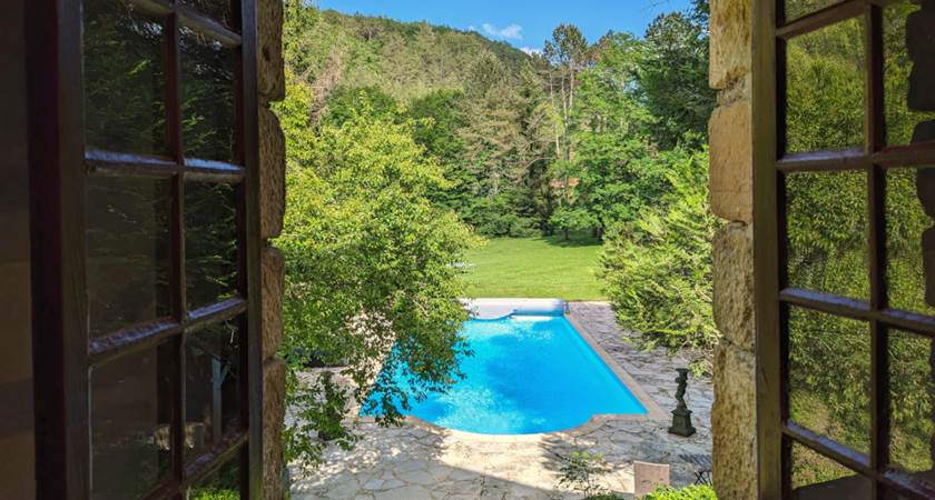 Vue sur la piscine