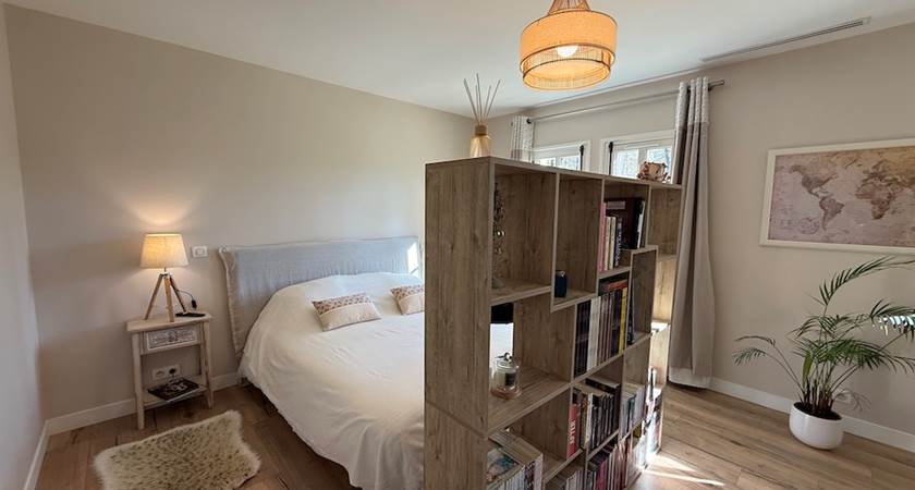 lit-emma-bibliotheque-charme-calme-perigord