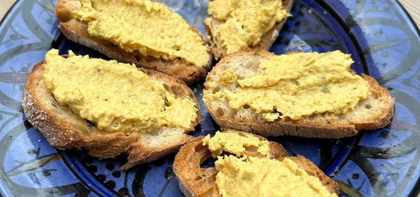 En apéro : toast aux rillettes locales