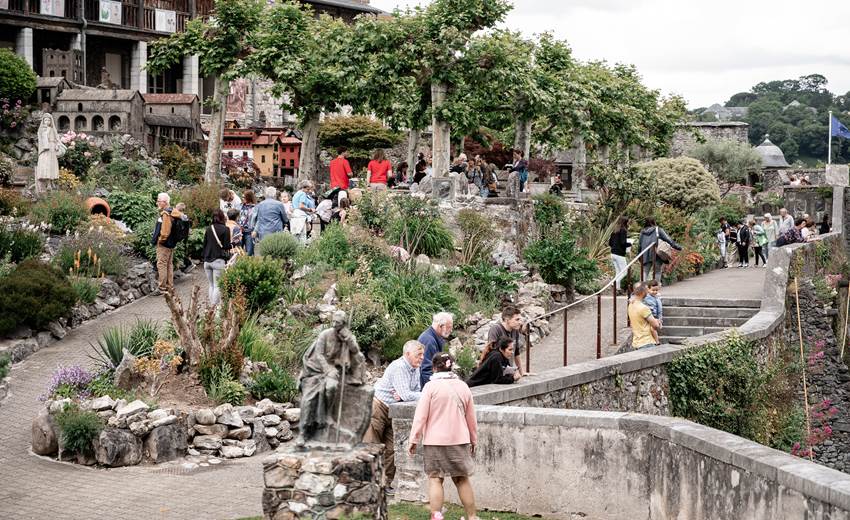 Chateau-Lourdes-visite-Pyrénées-musée-jardin
