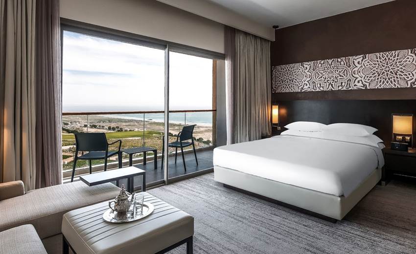 HYATT 3