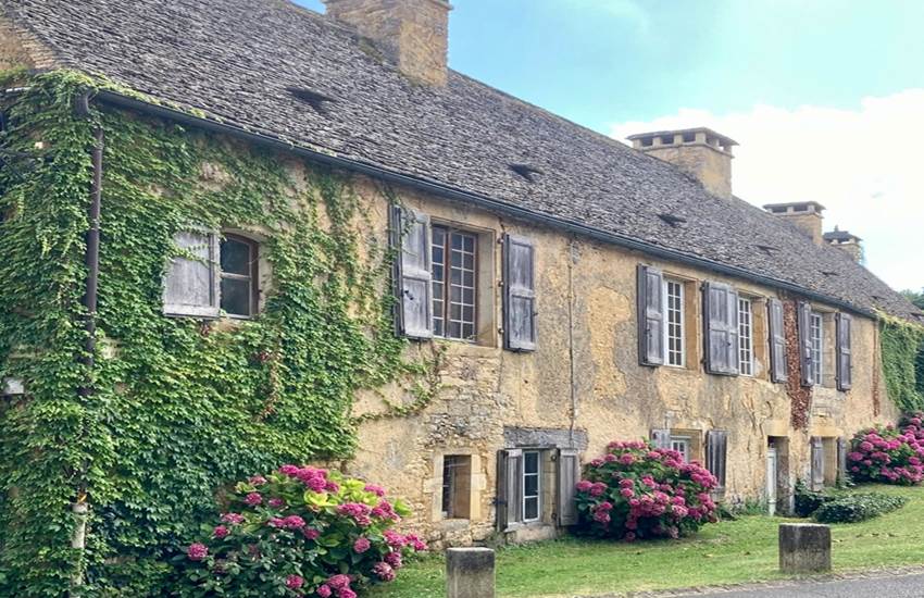 #visiteguidee #perigord #dordogne #lesbaladesguideesdecamille-photo-page