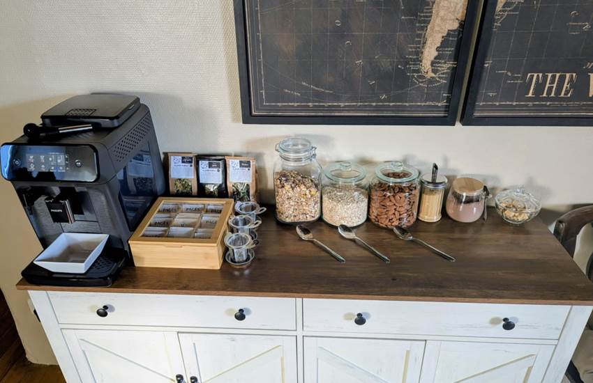 buffet-petit-dejeuner-saisonnee-produits-locaux-aveyron-centres.jpg-photo-page