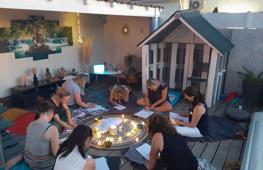 atelier-femmes-saisonnee-bien-etre-cocooning-mon-moment-magique-centres-aveyron.jpg-photo-page