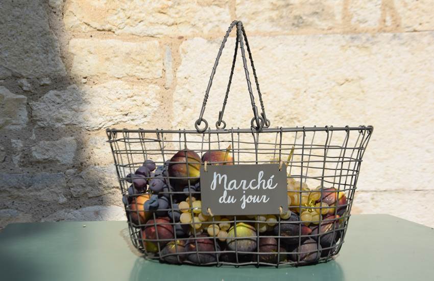 Notre table d'hôtes source ses produits localement-photo-page