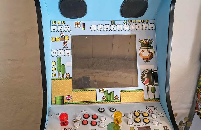 borne-arcade-retro-mario-loisirs-famille-centres-aveyron.jpg-photo-page