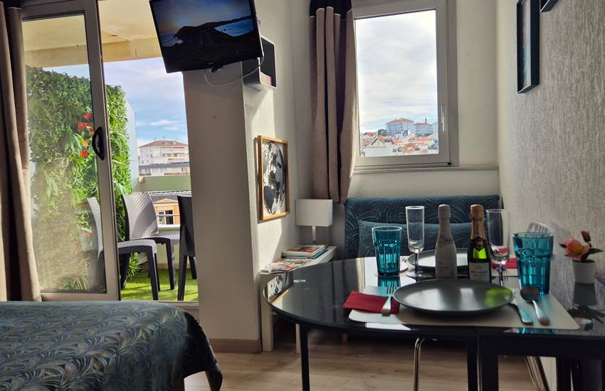 Déjeuner en tête à tête ?-photo-page