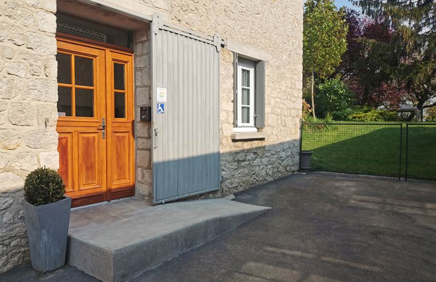 GITE HEDONISTE 1 EN RDC AVEC JARDIN ARBORE PARTAGÉ ATTENANT-photo-page