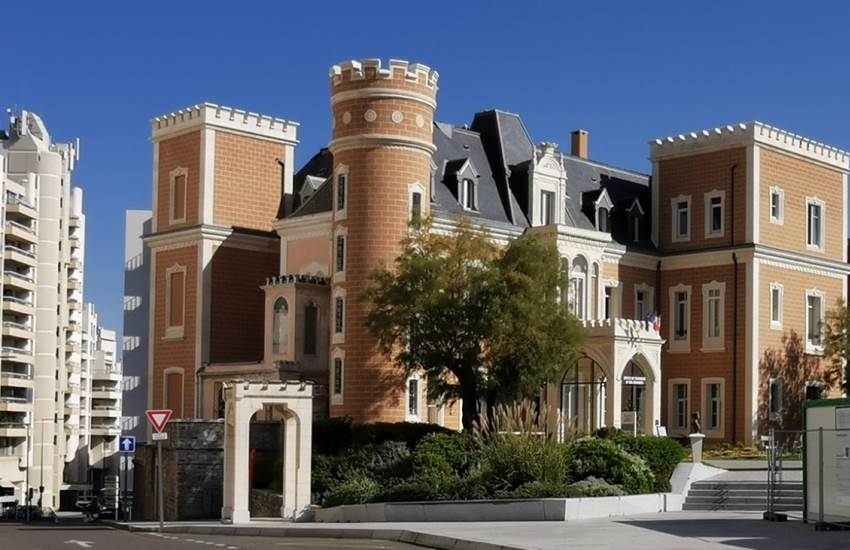 L'Office de Tourisme à 100m du Victoria Surf - OCEAN 7-photo-page