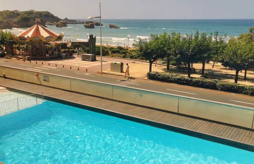 Vue depuis la piscine du Victoria Surf-photo-page