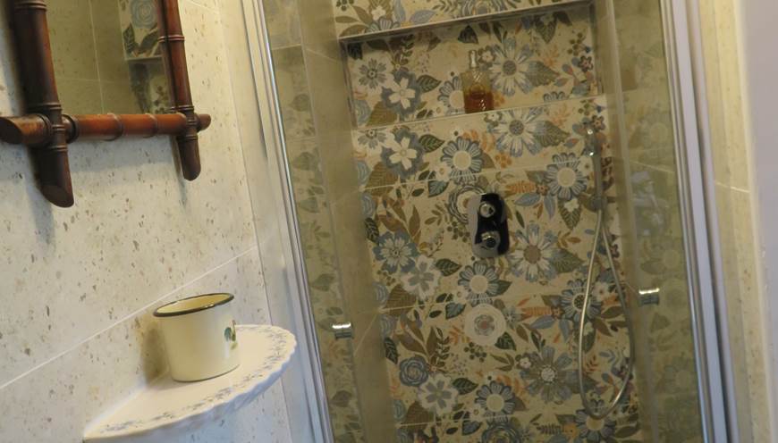 salle de bain bucolique