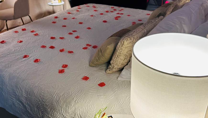 nuit luxuriante dans un dôme pour un moment hors du temps en amoureux