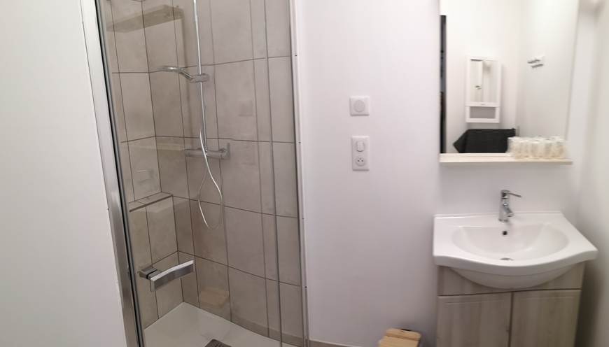 salle de bain rdc