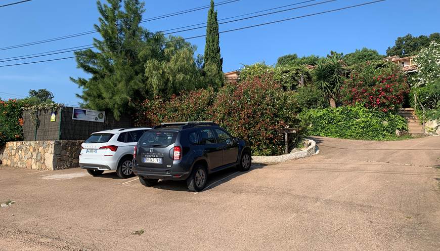 Parking gratuit, 3 places