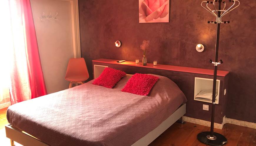 chambre 2, au rdc, lit en 160 + TV