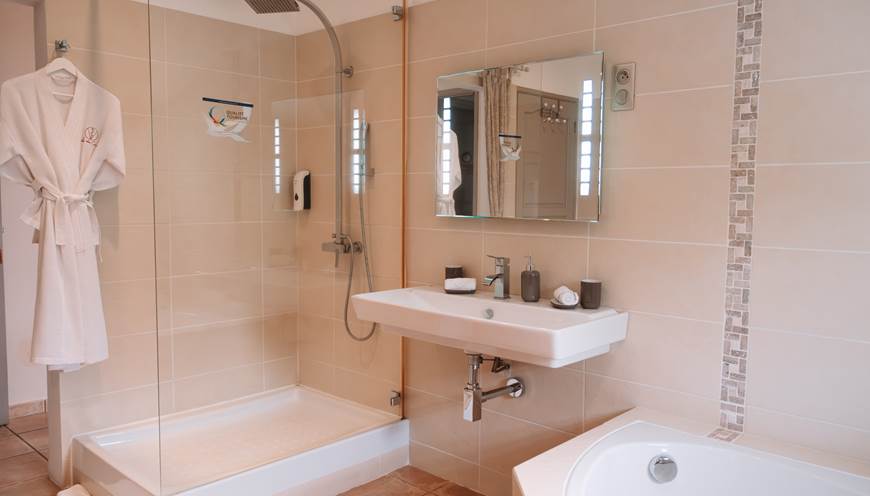 La Villa des Cannes Suite FLEUR DE CANNE SALLE DE BAIN 3