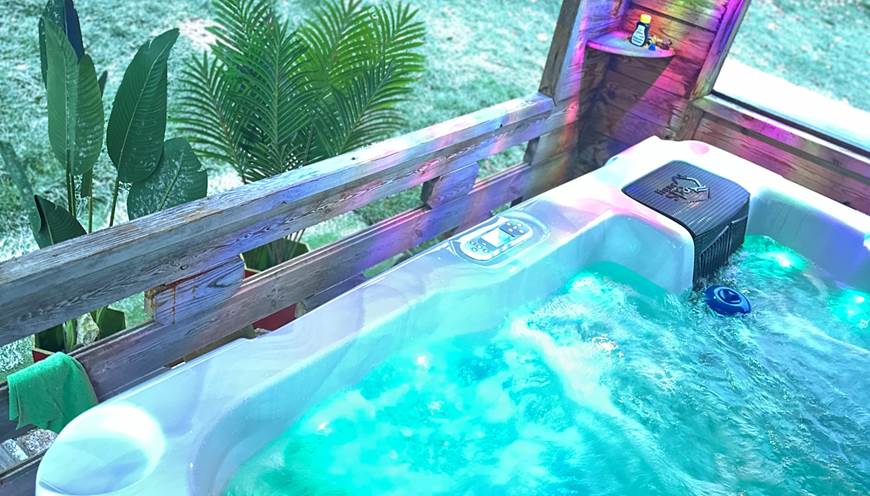 jacuzzi 5 personnes 2 places couchées et 3 places assises