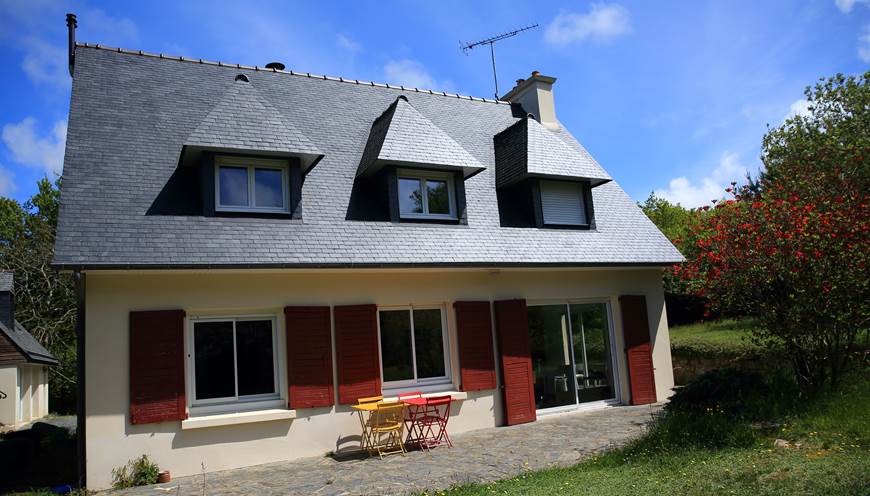 Vue de notre maison où se trouve la chambre (1er étage)