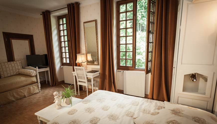 Hostellerie du grand duc chambre familiale 1