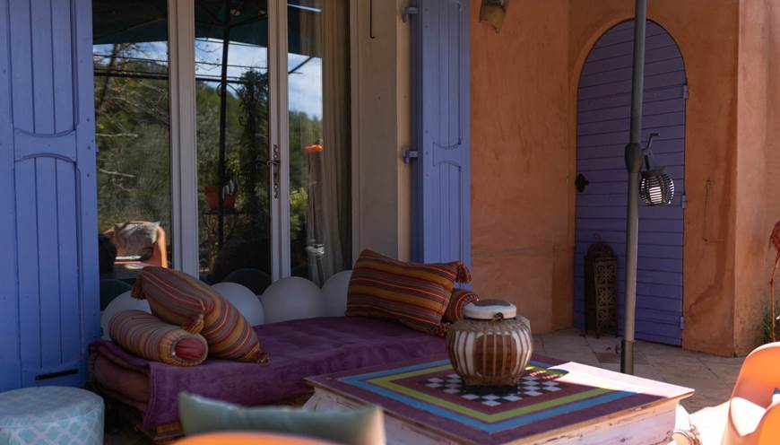 Vue sur 2 eme salon détente CASA AMMIRATI FLAYOSC