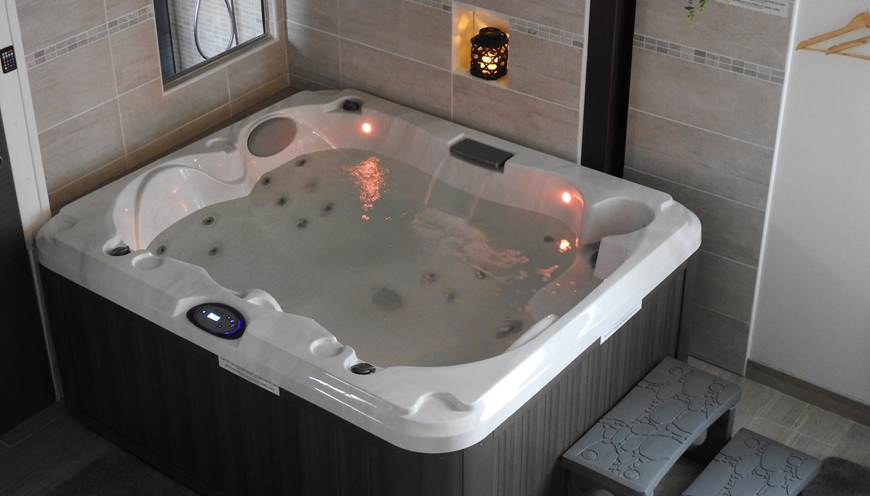 Love Room "nuit blanche" à Narbonne - Boudoir d'Anastasia - spa Jacuzzi