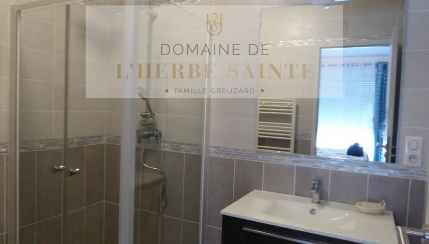 Gîte Artémisia Salle d'eau chambre 2  - à 19Km de Minerve cité Cathare