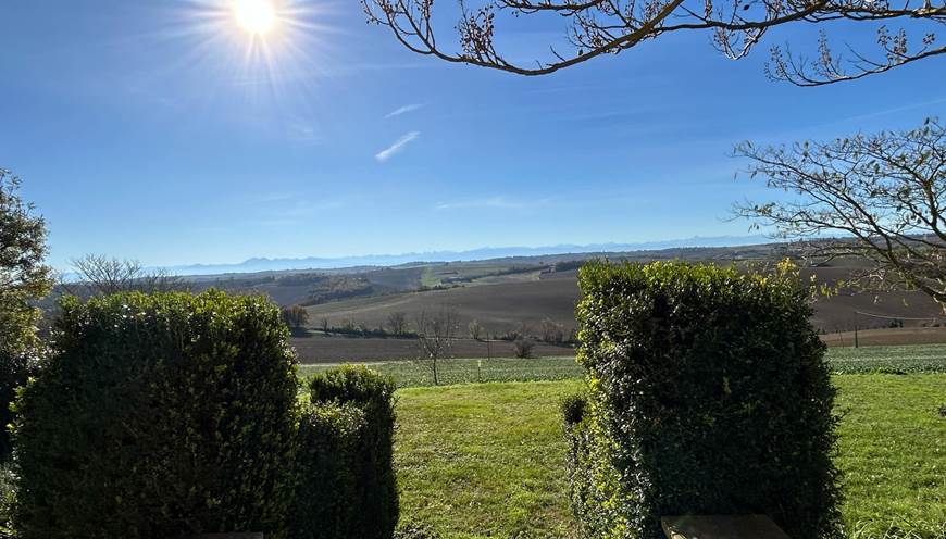 Terrasse vue Pyrénées