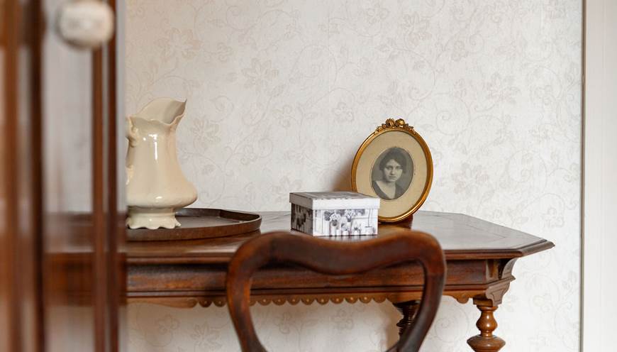 Chambre d'Ambelle - Coin Bureau