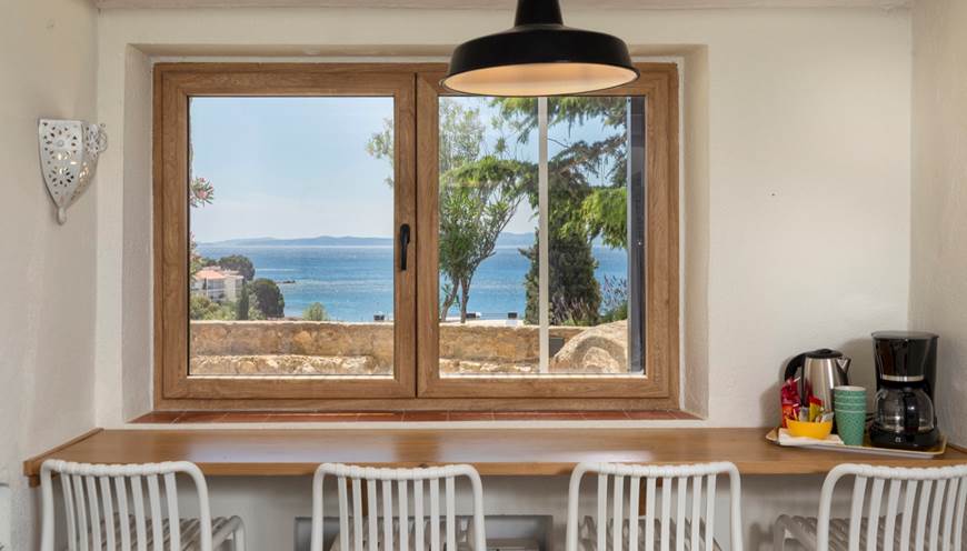 29 Oliveres Citerne Petit de´jeuner vue mer