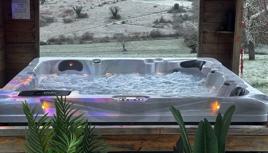 jacuzzi 5 personnes 2 places couchées et 3 places assises