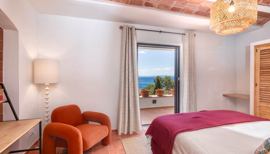 21 Oliveres Patio Chambre 2 vue mer
