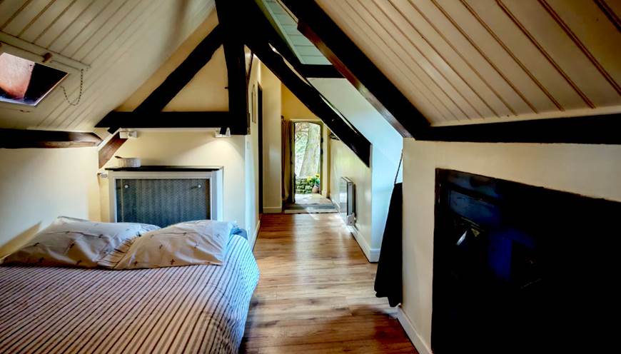 Intérieur Studio Vert d'Eau. Bonfarto Locations en Périgord Noir