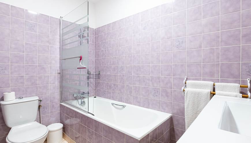 FermedelaRecette-ChambreAutomne-Salledebain