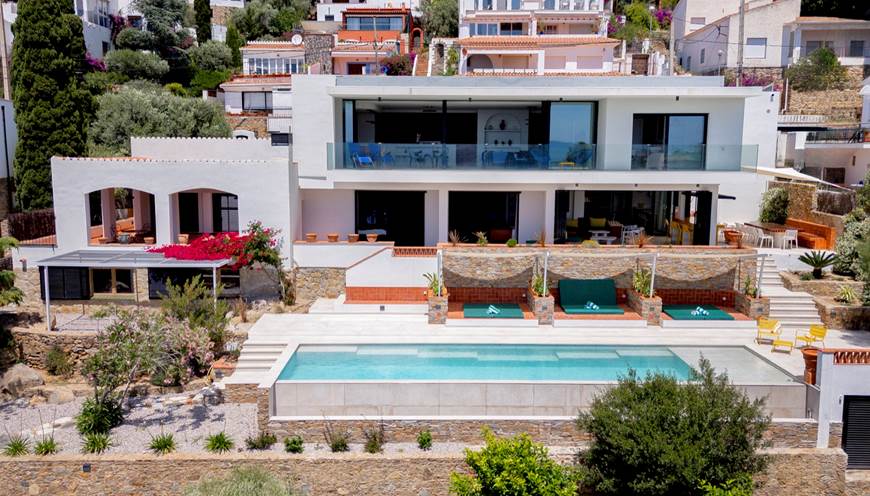 4 Oliveres Facade Sud