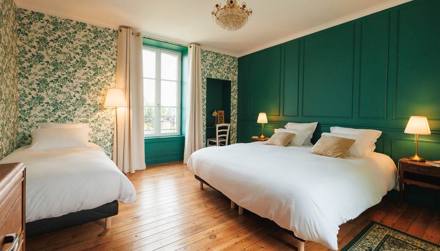 Chambre verte gite de charme Le Quatre Feuilles proche Puy du Fou