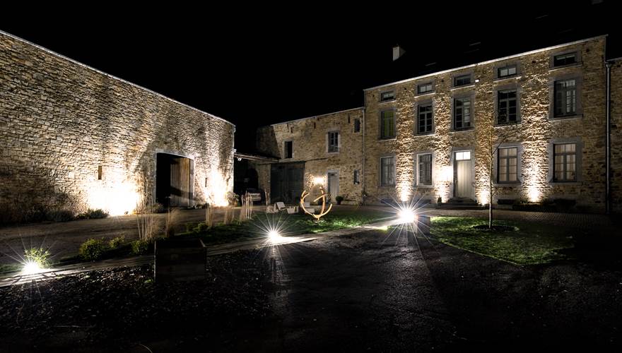 Fermette gites gesves cour intérieure (facebook)