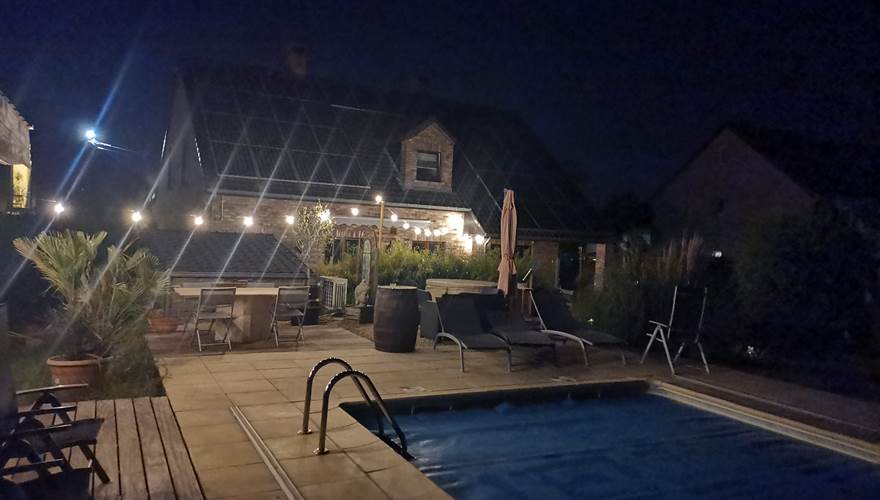 Jardin by night