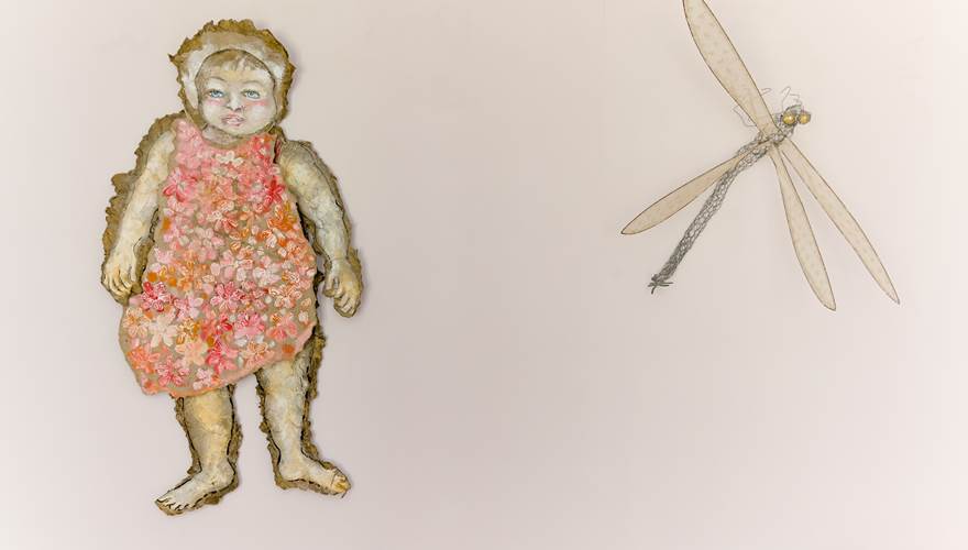 Oeuvres d'art et objets de curiosités s'invitent dans la chambre Rose