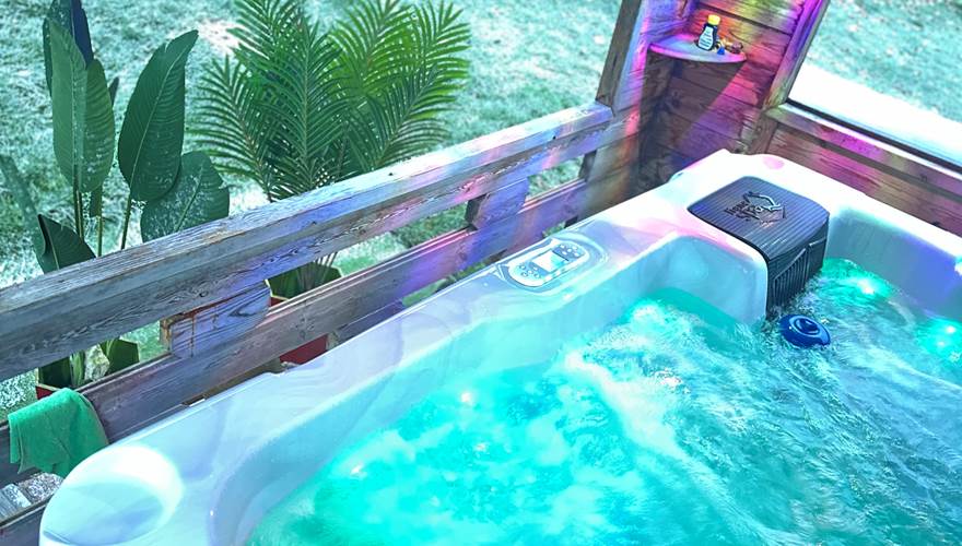 jacuzzi 5 personnes 2 places couchées et 3 places assises