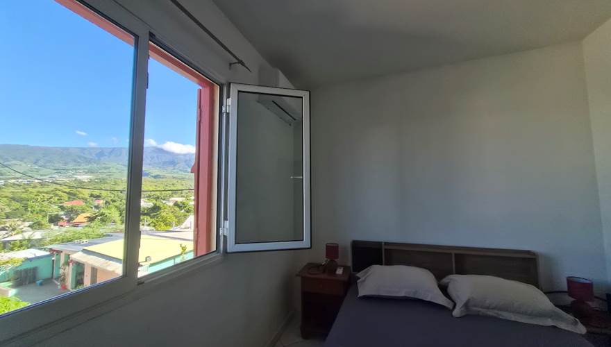 chambre sur impasse, climatiseur, ventilateur plafond
