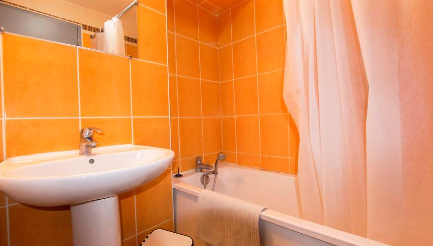 19 gîte SDB Baignoire